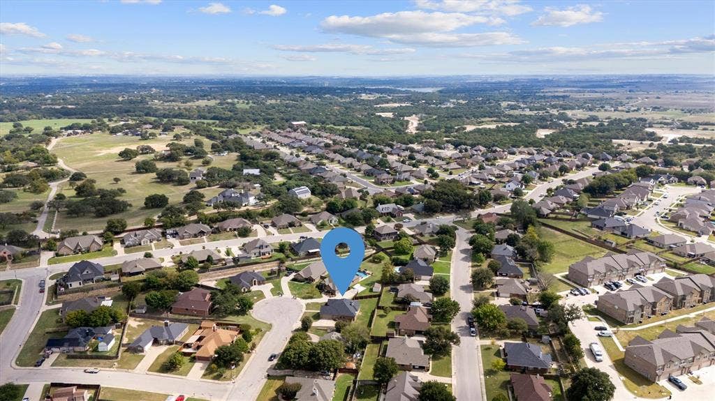 2122 Valley Drive, Weatherford, TX 76087