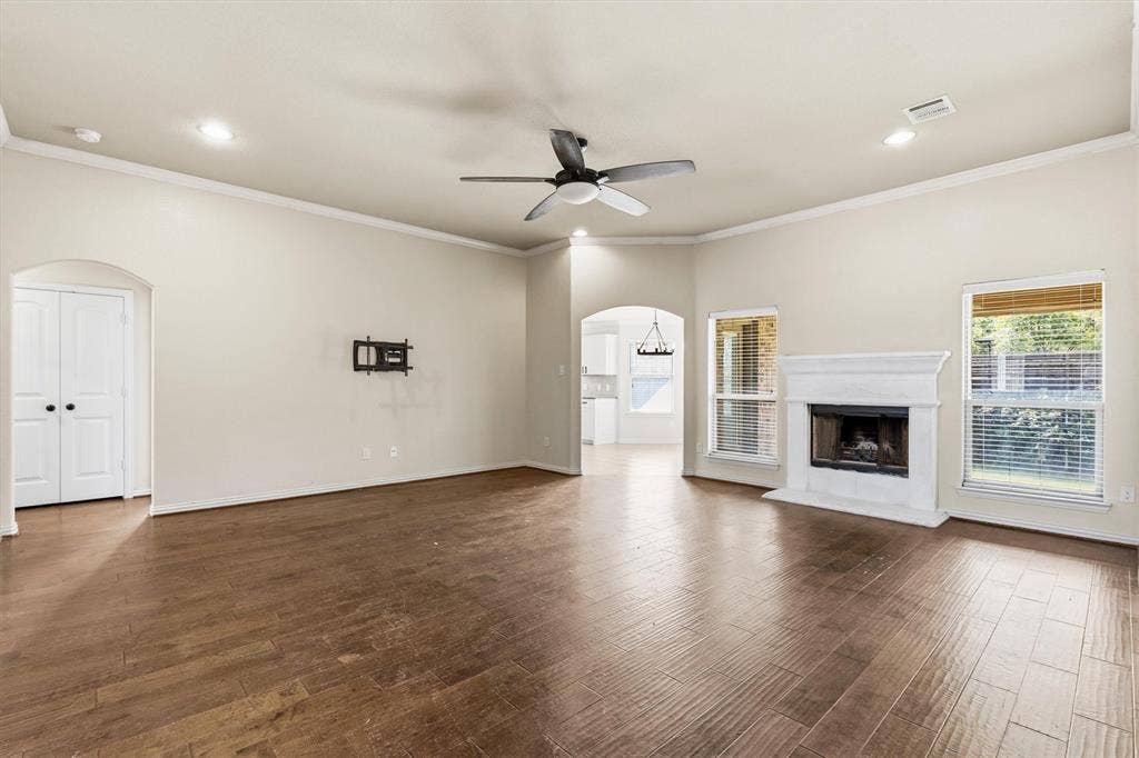 2122 Valley Drive, Weatherford, TX 76087