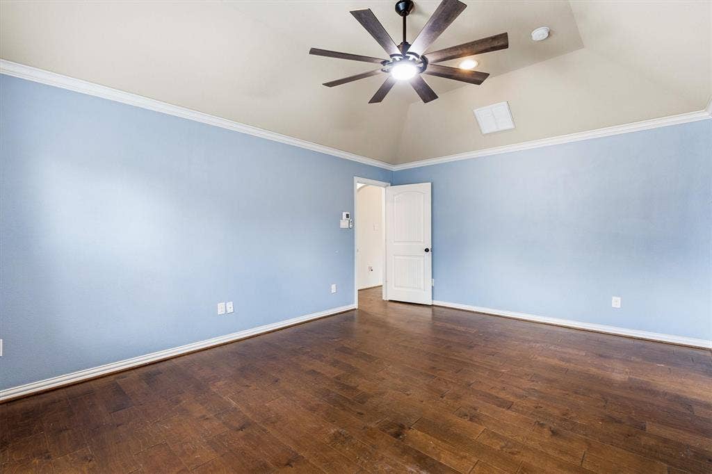 2122 Valley Drive, Weatherford, TX 76087