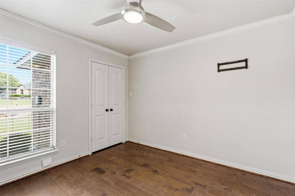 2122 Valley Drive, Weatherford, TX 76087