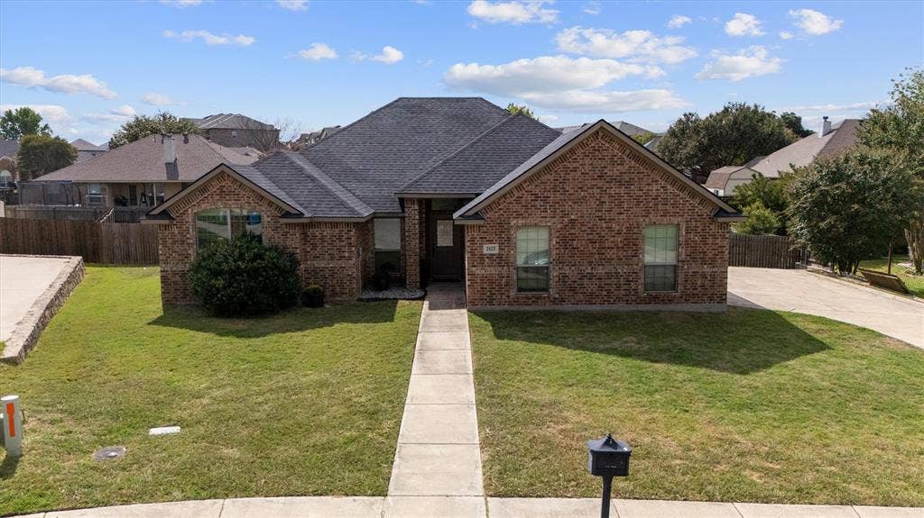 2122 Valley Drive, Weatherford, TX 76087
