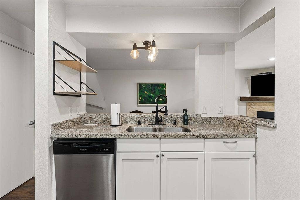 4777 Cedar Springs Road, #5P, Dallas, TX 75219 4777 Cedar Springs Road, #5P, Dallas, TX 75219
