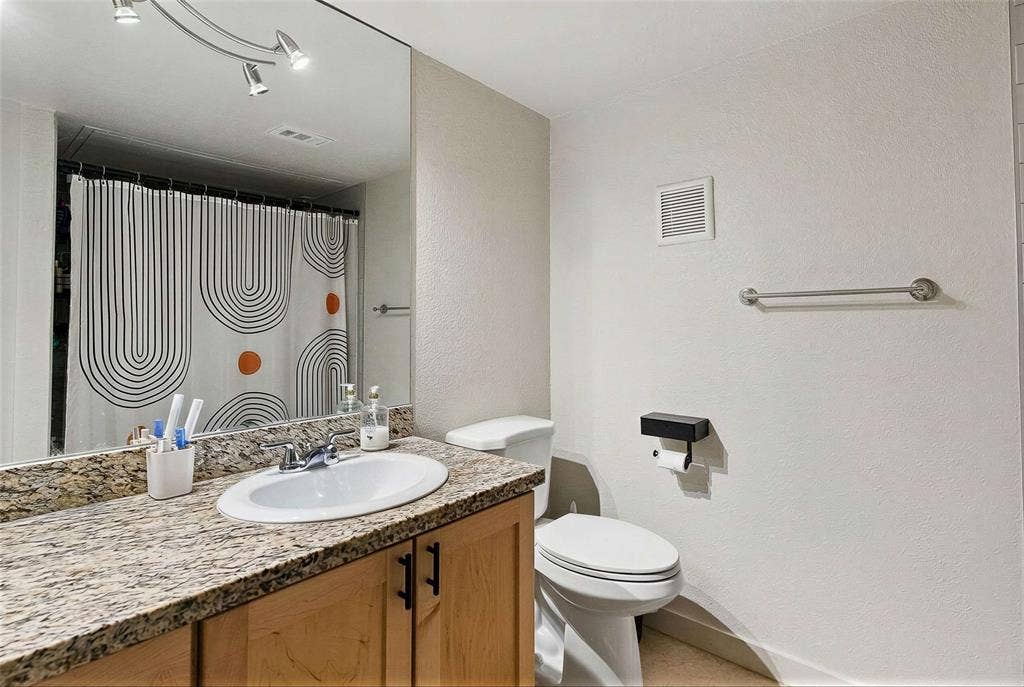 4777 Cedar Springs Road, #5P, Dallas, TX 75219 4777 Cedar Springs Road, #5P, Dallas, TX 75219