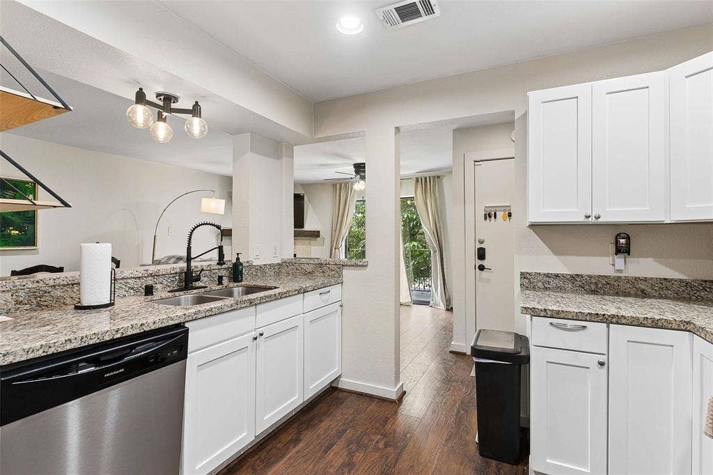 4777 Cedar Springs Road, #5P, Dallas, TX 75219 4777 Cedar Springs Road, #5P, Dallas, TX 75219