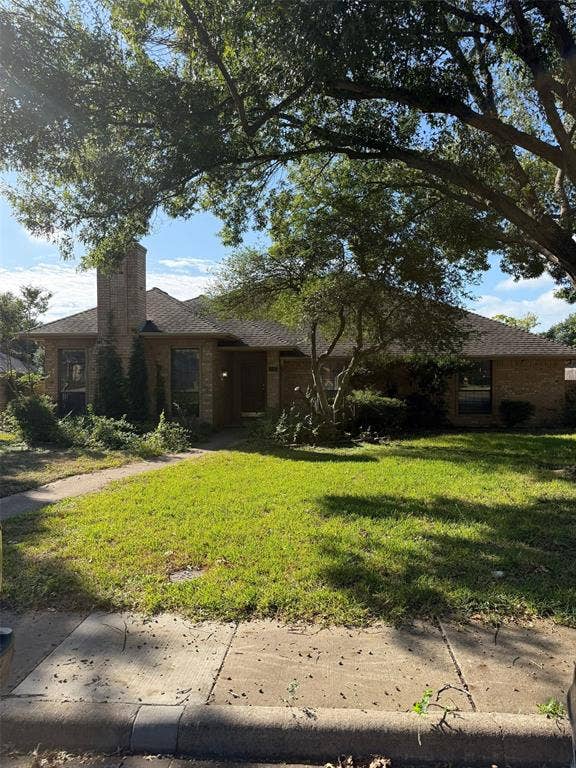 Property photo for 1310 Briarmeade Drive, Duncanville, TX