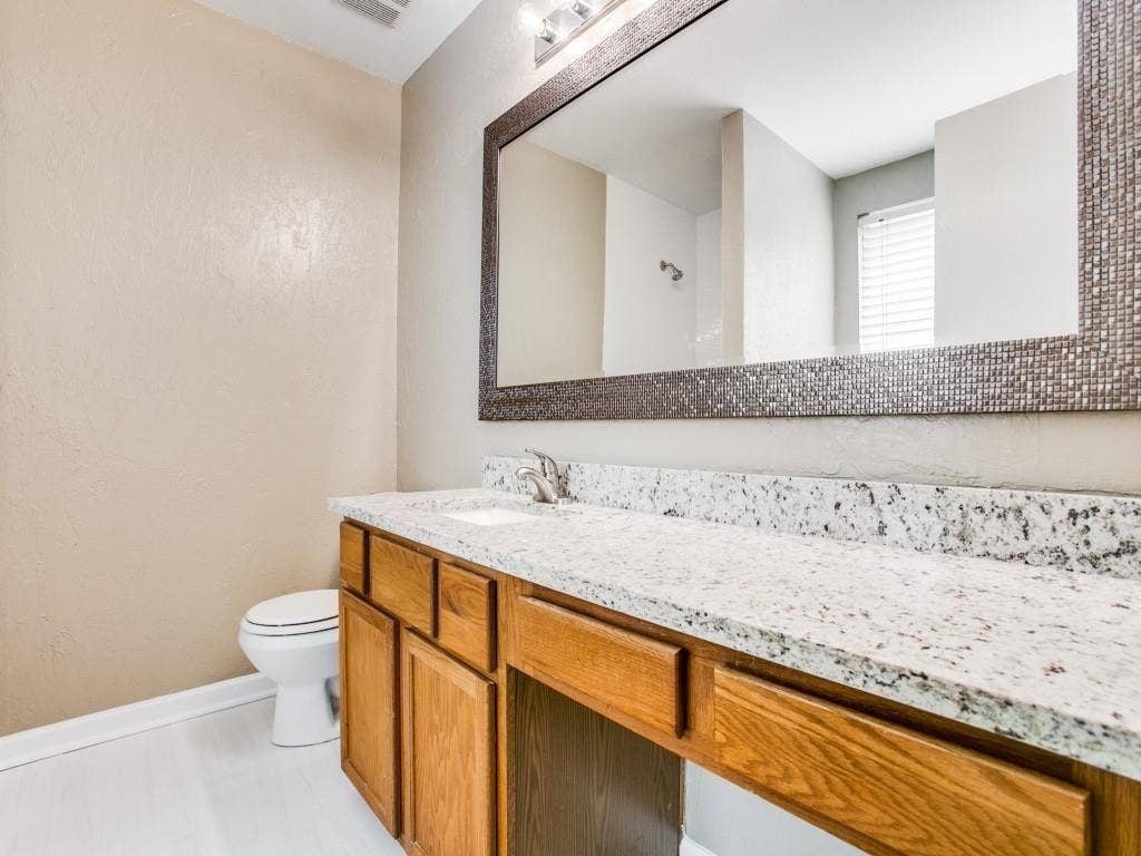 2117 Arthur Street, McKinney, TX 75071 MASTER BATHROOM WITH GRANITE TOPS!