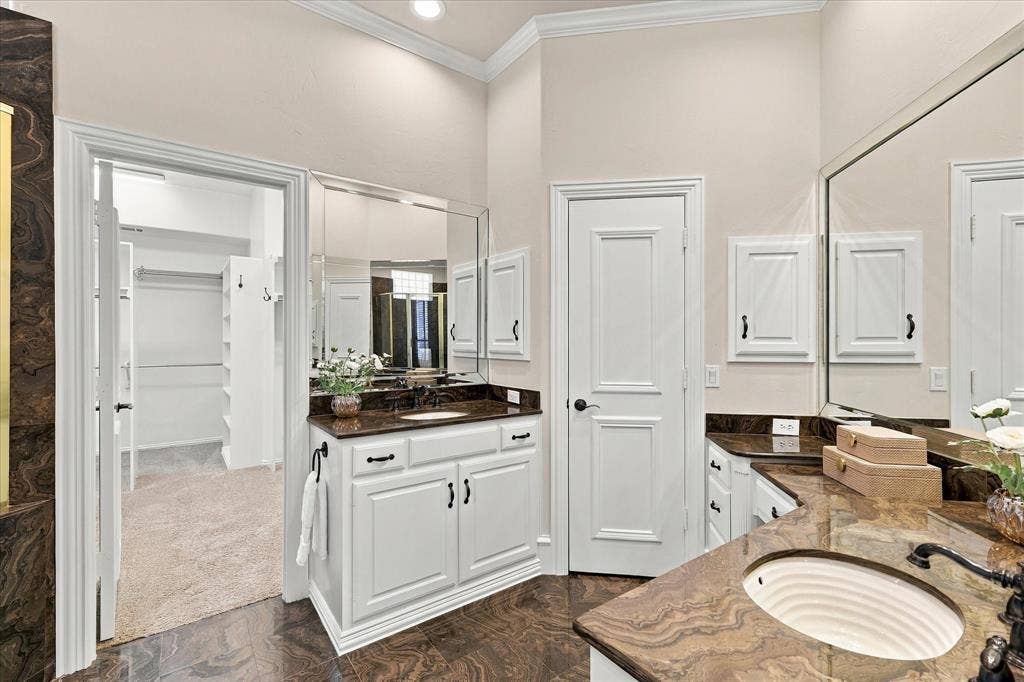 2104 Sutton Place, Plano, TX 75093 2104 Sutton Place, Plano, TX 75093