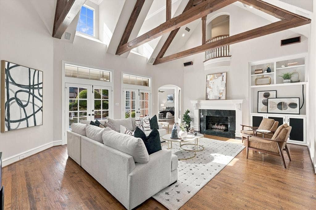2104 Sutton Place, Plano, TX 75093 2104 Sutton Place, Plano, TX 75093