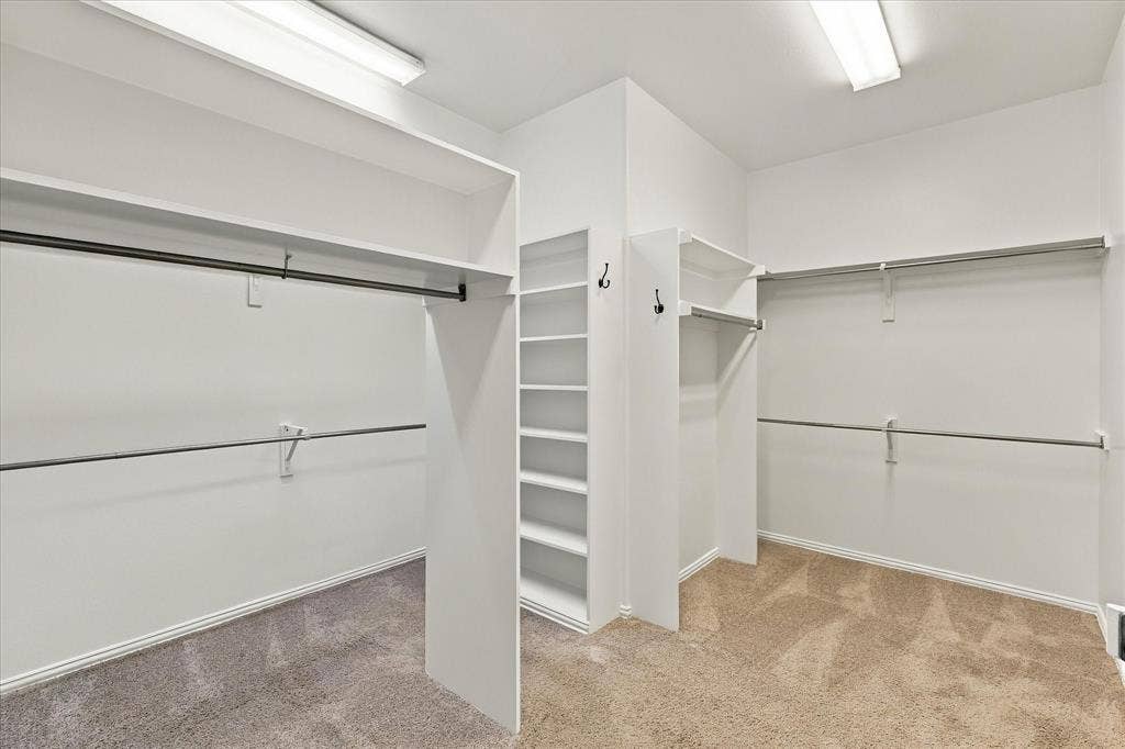 2104 Sutton Place, Plano, TX 75093 2104 Sutton Place, Plano, TX 75093