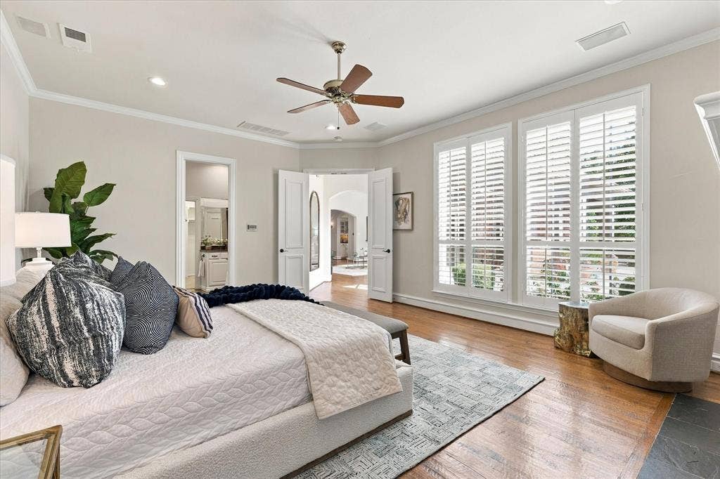 2104 Sutton Place, Plano, TX 75093 2104 Sutton Place, Plano, TX 75093