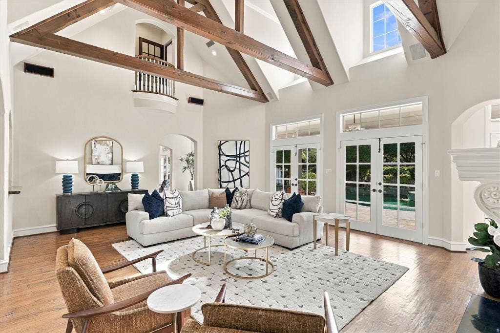 2104 Sutton Place, Plano, TX 75093 2104 Sutton Place, Plano, TX 75093