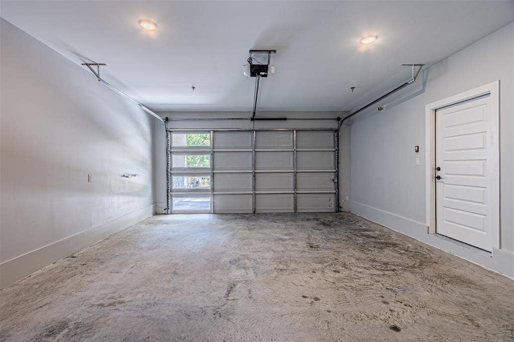 2376 Longhorn Street, #C, Dallas, TX 75228 2376 Longhorn Street, #C, Dallas, TX 75228
