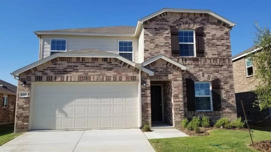 Property photo for 1329 Waggoner Drive, Aubrey, TX