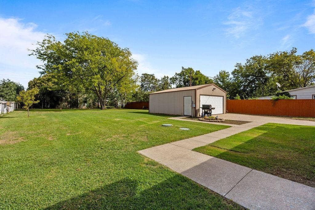 7969 County Road 436, Princeton, TX 75407 7969 County Road 436, Princeton, TX 75407