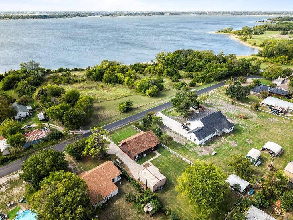 7969 County Road 436, Princeton, TX 75407 7969 County Road 436, Princeton, TX 75407
