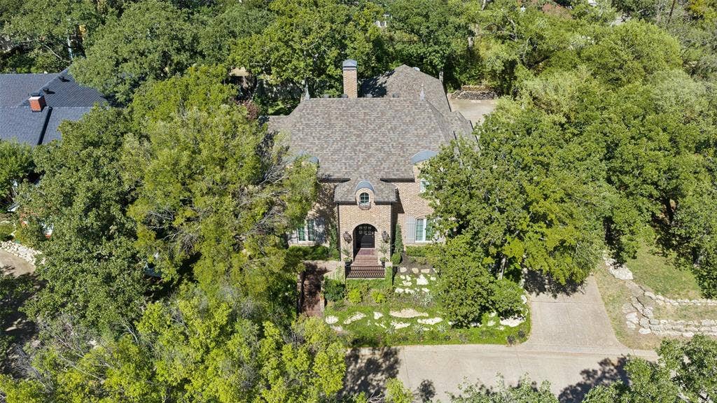 1225 Kelpie Court, Fort Worth, TX 76111