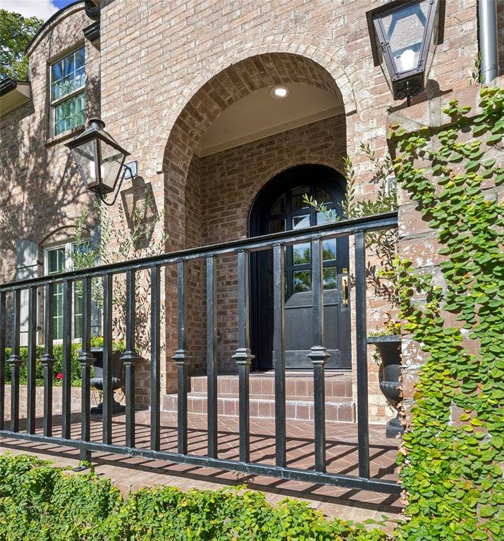 1225 Kelpie Court, Fort Worth, TX 76111