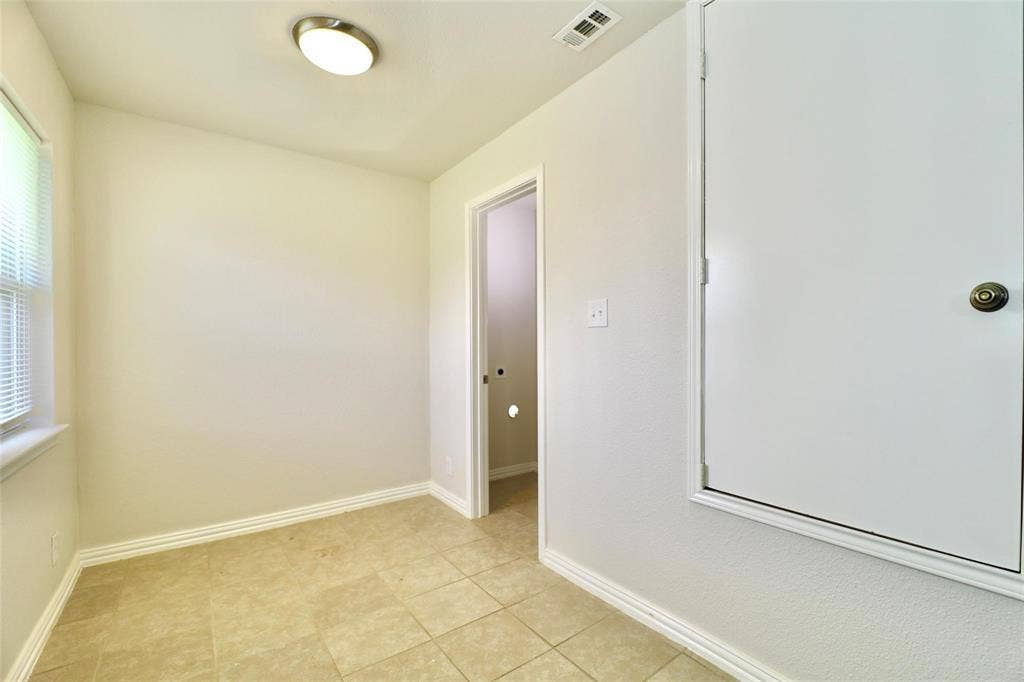 1526 Hillcrest Street, Mesquite, TX 75149 1526 Hillcrest Street, Mesquite, TX 75149