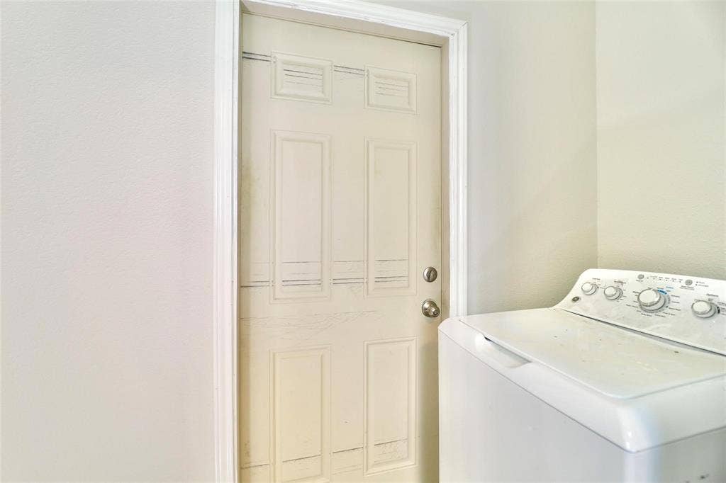1526 Hillcrest Street, Mesquite, TX 75149 1526 Hillcrest Street, Mesquite, TX 75149