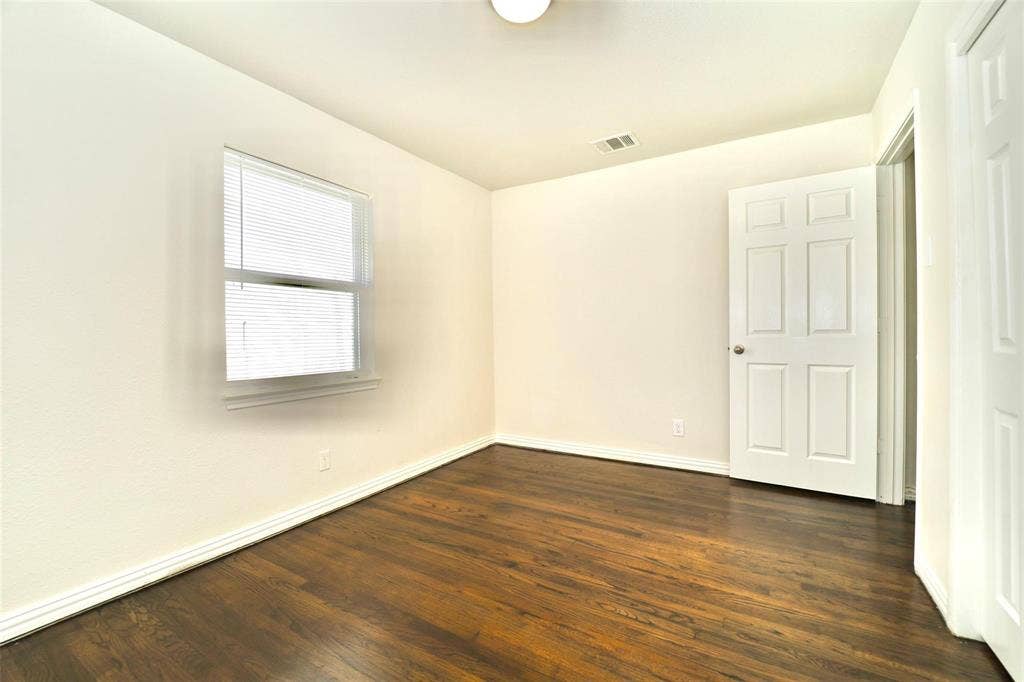 1526 Hillcrest Street, Mesquite, TX 75149 1526 Hillcrest Street, Mesquite, TX 75149