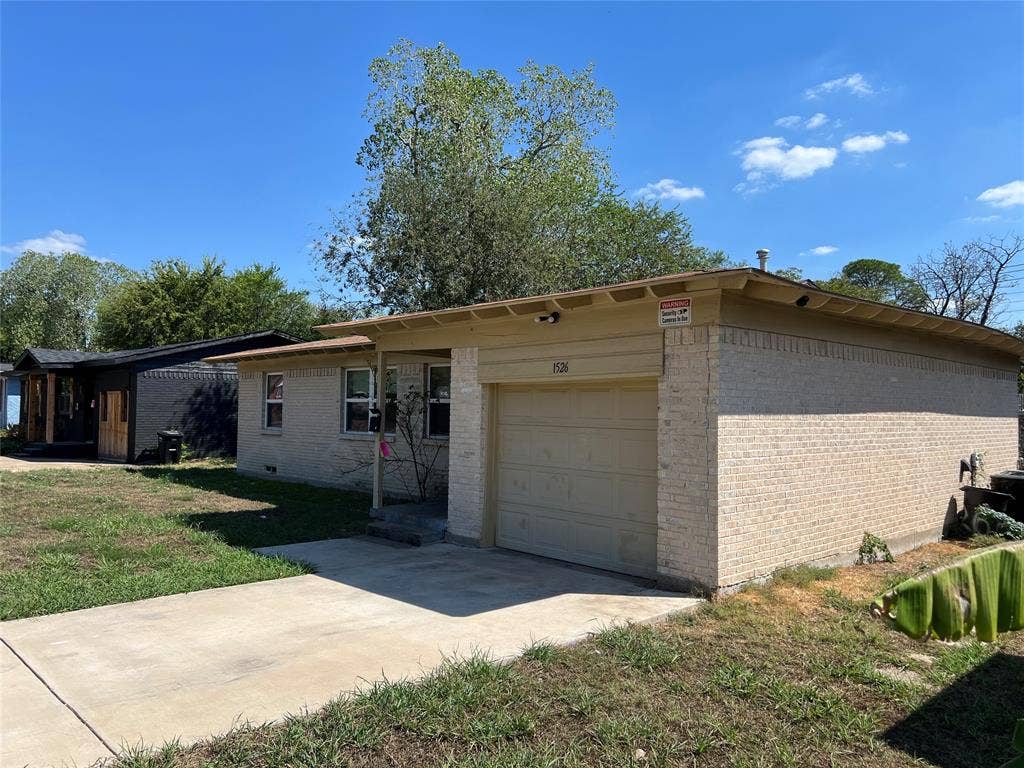 1526 Hillcrest Street, Mesquite, TX 75149 1526 Hillcrest Street, Mesquite, TX 75149