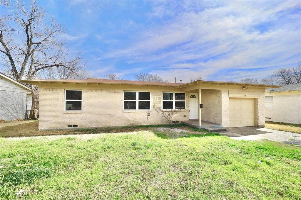 1526 Hillcrest Street, Mesquite, TX 75149 1526 Hillcrest Street, Mesquite, TX 75149