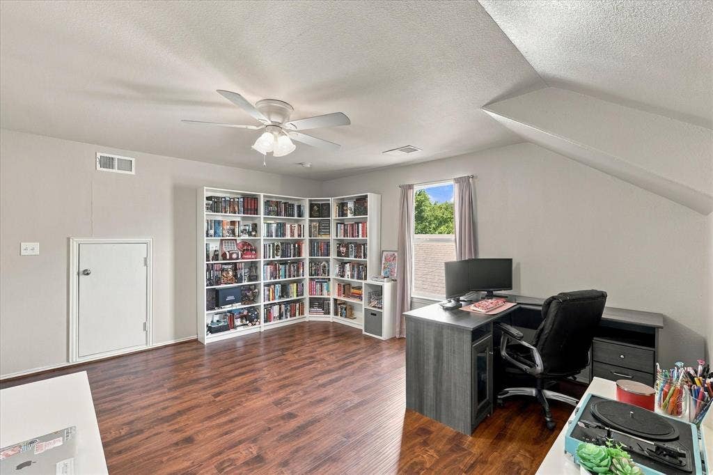 Upstairs flex space currently used as an office and can be used for anything!