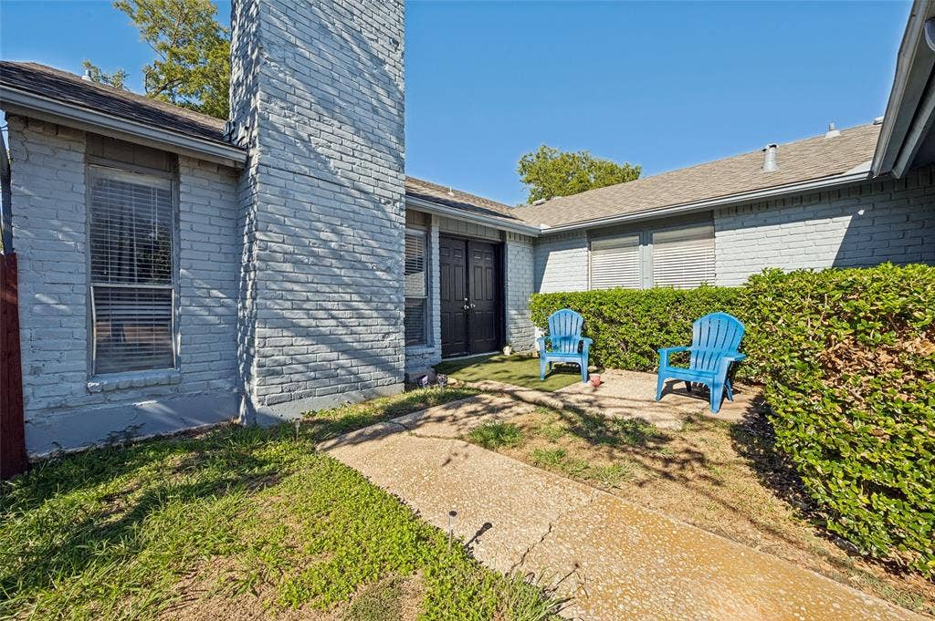 Unit 2205 Courtyard