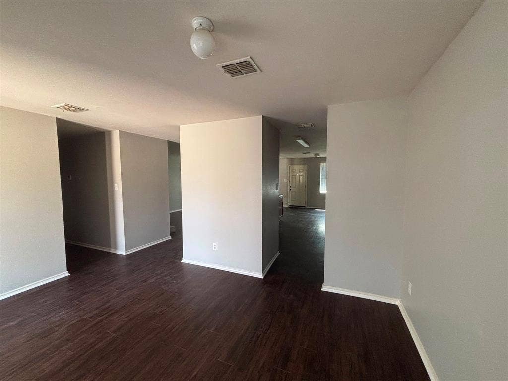 2733 Ingram Circle, Mesquite, TX 75181 2733 Ingram Circle, Mesquite, TX 75181