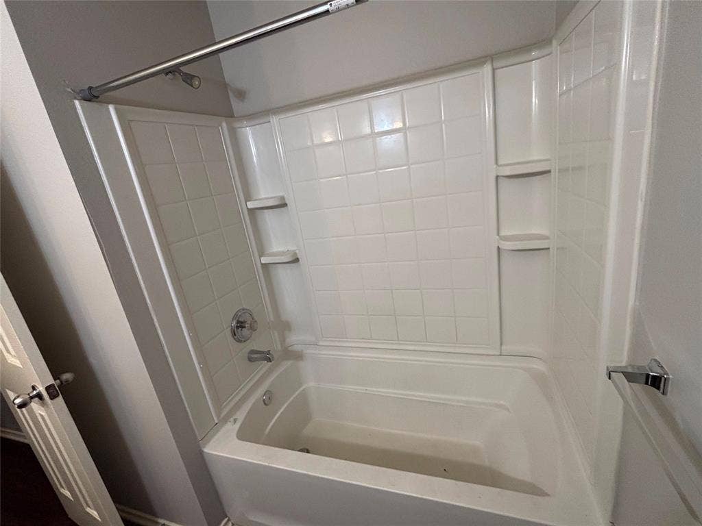 2733 Ingram Circle, Mesquite, TX 75181 2733 Ingram Circle, Mesquite, TX 75181