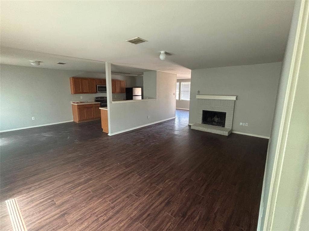 2733 Ingram Circle, Mesquite, TX 75181 2733 Ingram Circle, Mesquite, TX 75181