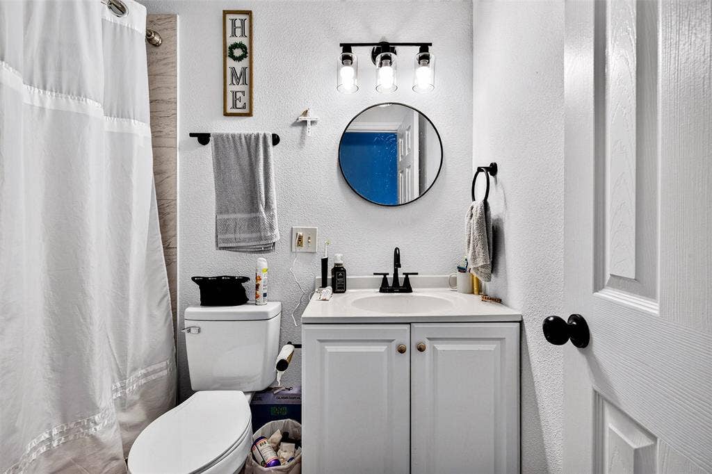 8642 Barclay Street, Dallas, TX 75227 8642 Barclay Street, Dallas, TX 75227