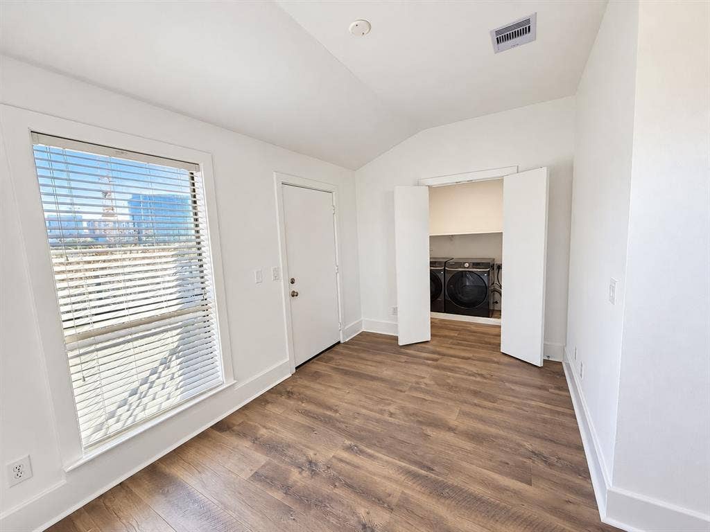 2606 Shelby Avenue, #206, Dallas, TX 75219 2606 Shelby Avenue, #206, Dallas, TX 75219
