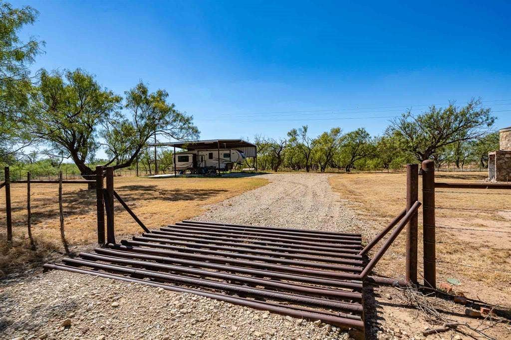1 County Road 163, Lueders, TX 79533