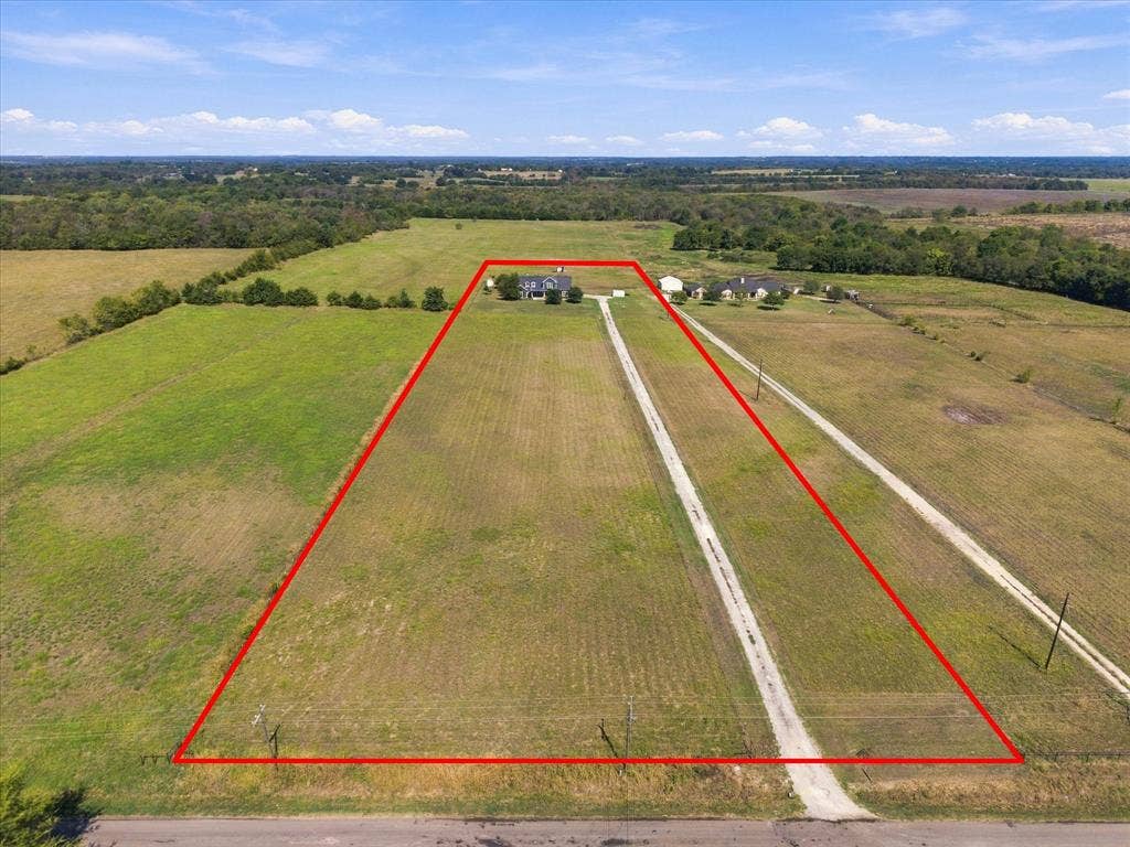 250 County Road 1006, Wolfe City, TX 75496 250 County Road 1006, Wolfe City, TX 75496
