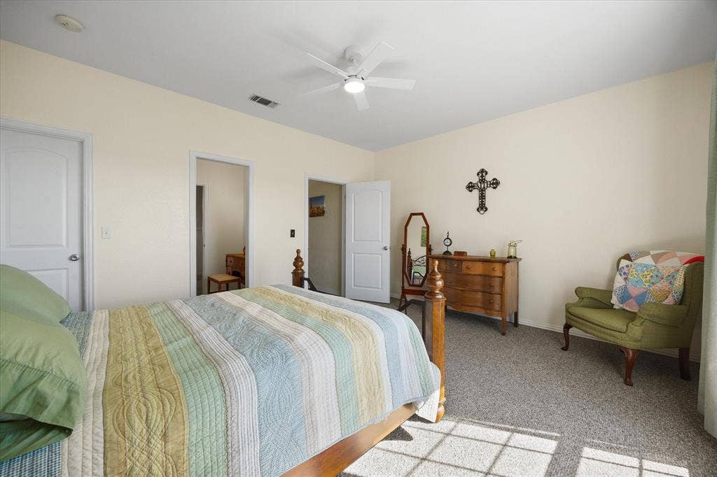 250 County Road 1006, Wolfe City, TX 75496 250 County Road 1006, Wolfe City, TX 75496