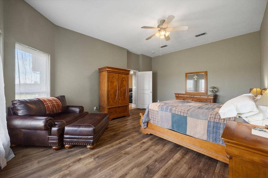 250 County Road 1006, Wolfe City, TX 75496 250 County Road 1006, Wolfe City, TX 75496