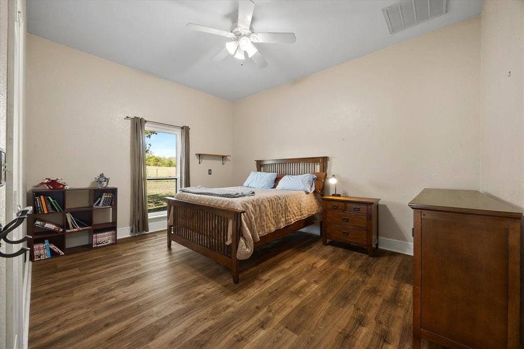 250 County Road 1006, Wolfe City, TX 75496 250 County Road 1006, Wolfe City, TX 75496
