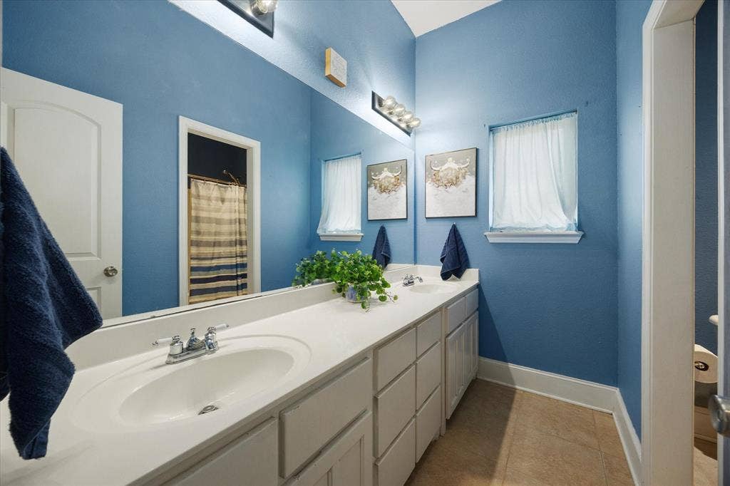 250 County Road 1006, Wolfe City, TX 75496 250 County Road 1006, Wolfe City, TX 75496