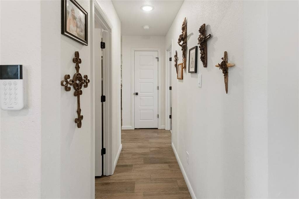 232 Yawney Drive, Lipan, TX 76462