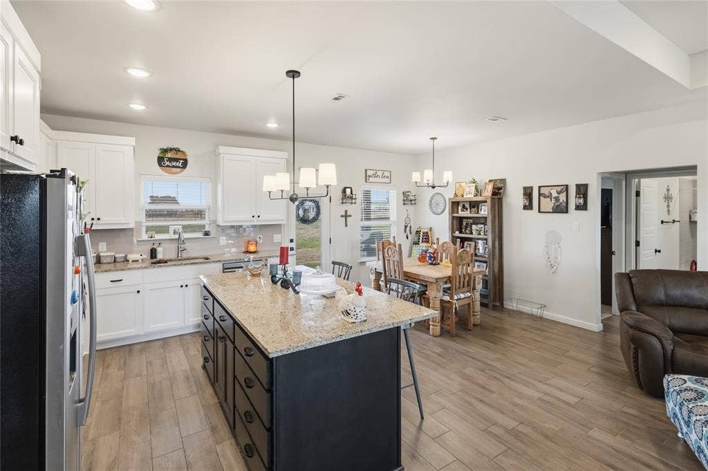 232 Yawney Drive, Lipan, TX 76462