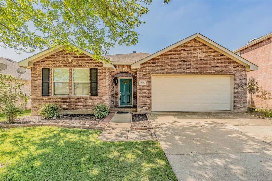 Property photo for 7429 Candler Drive, Fort Worth, TX