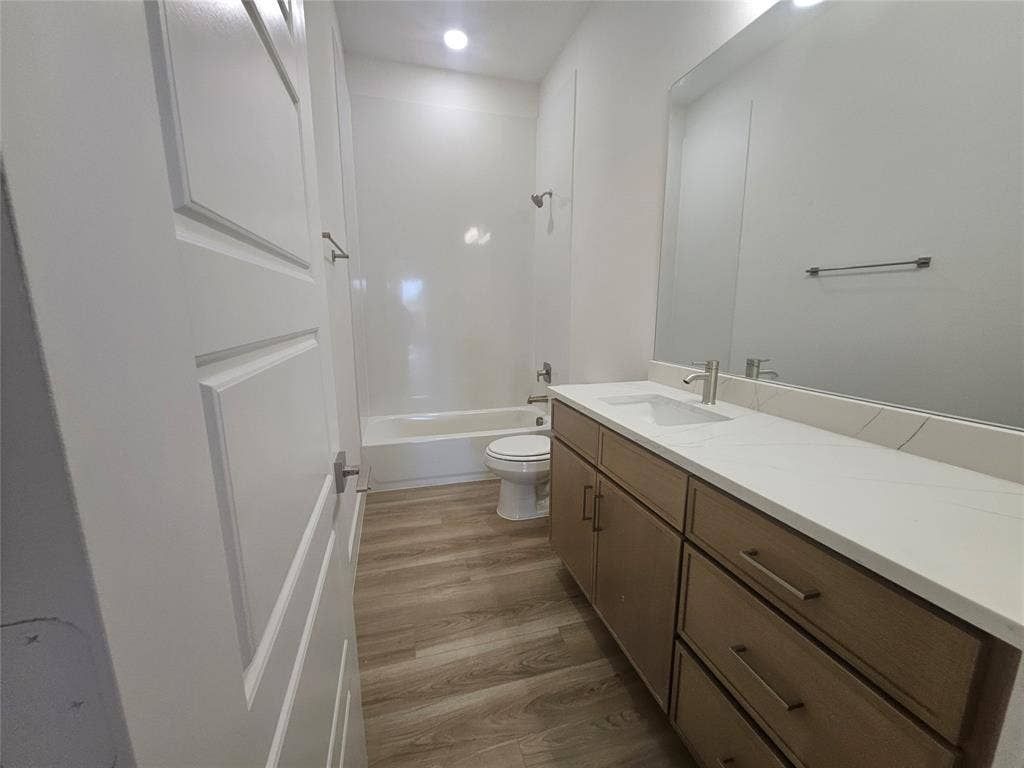 5603 Wayside Drive, Dallas, TX 75235 5603 Wayside Drive, Dallas, TX 75235