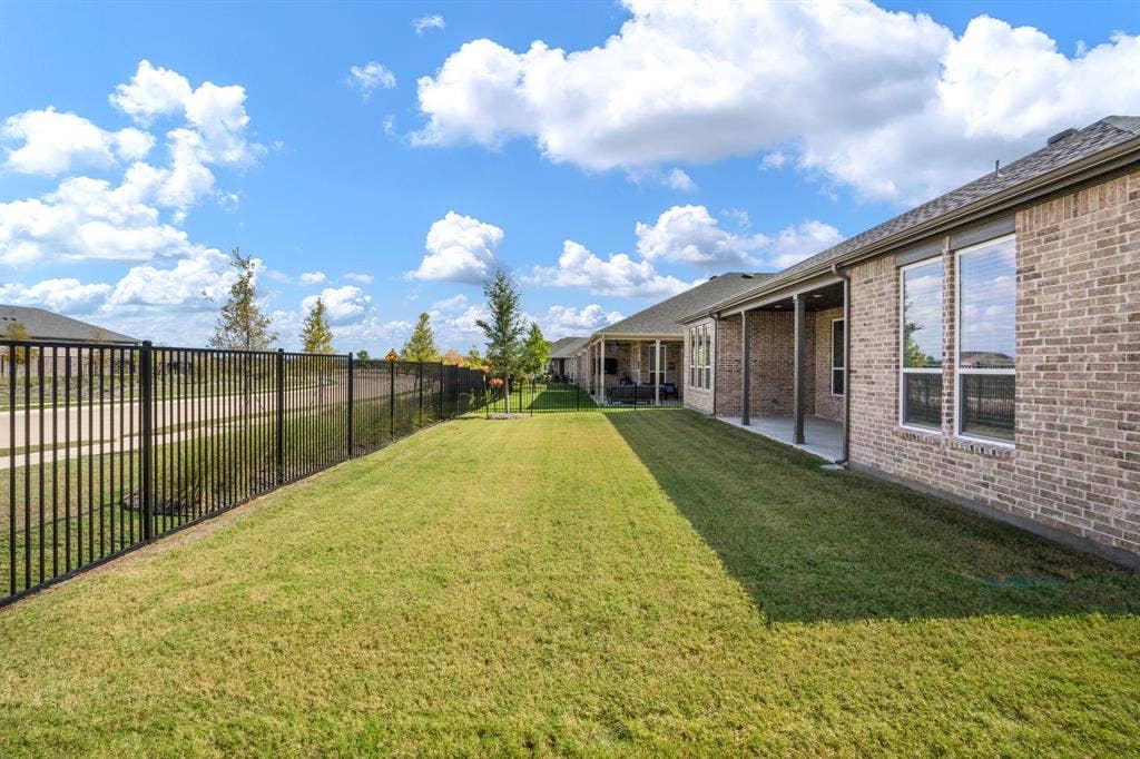 417 Raven Ridge Drive, McKinney, TX 75071