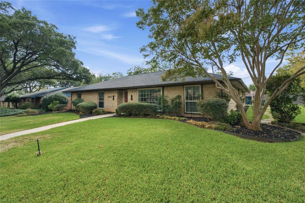 2612 Briarcove Drive, Plano, TX 75074 2612 Briarcove Drive, Plano, TX 75074