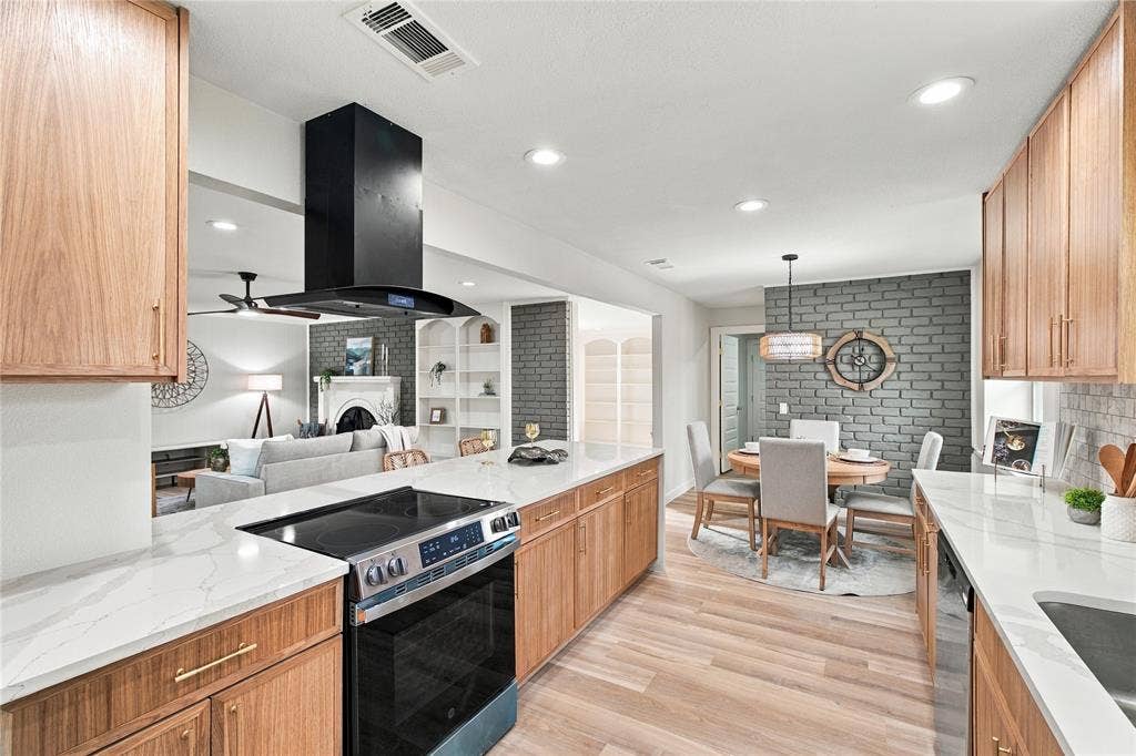 2612 Briarcove Drive, Plano, TX 75074 2612 Briarcove Drive, Plano, TX 75074
