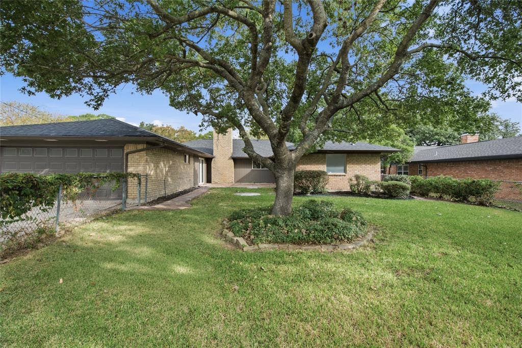 2612 Briarcove Drive, Plano, TX 75074 2612 Briarcove Drive, Plano, TX 75074