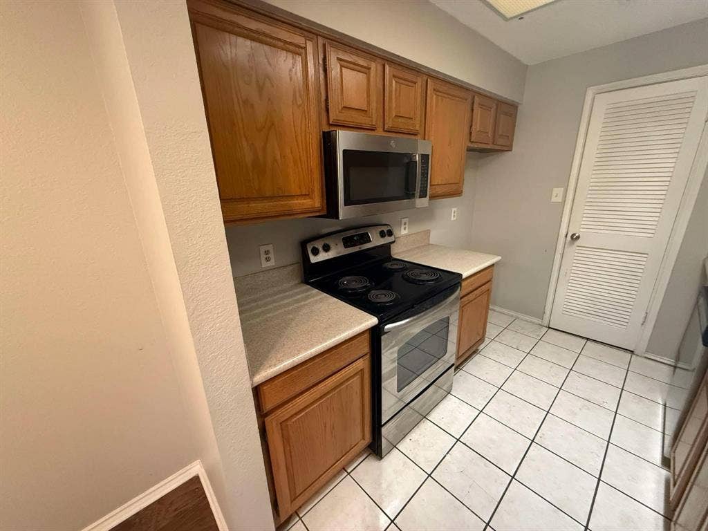 1722 Ascension Point Drive, #331, Arlington, TX 76006