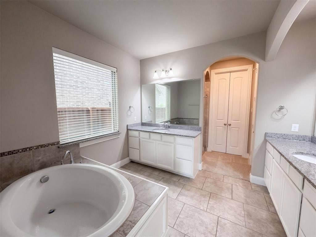 2228 Silverthorn Lane, Flower Mound, TX 75028