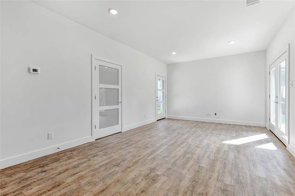 3260 W Crawford Street, #602, Denison, TX 75020
